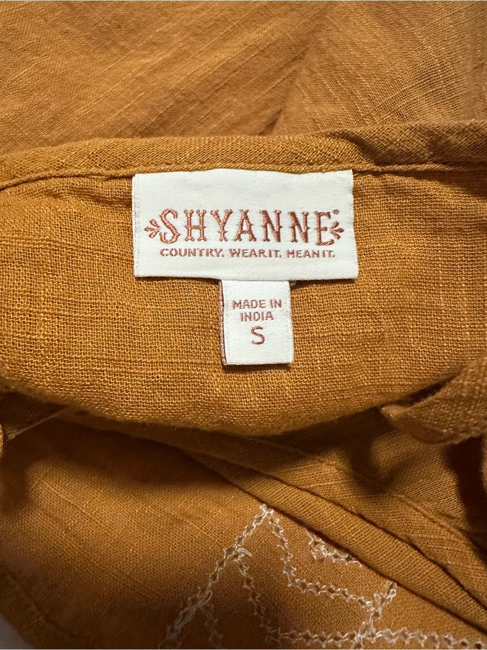 Shyanne Embroidered Sleeveless Open Back Flowy Tank - Picture 2 of 5